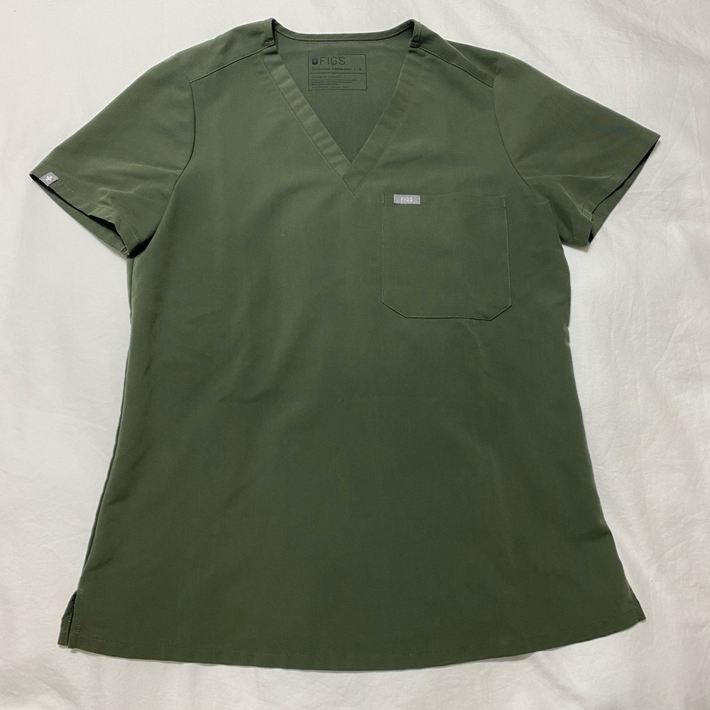 FIGS Catarina One-Pocket Scrub Top